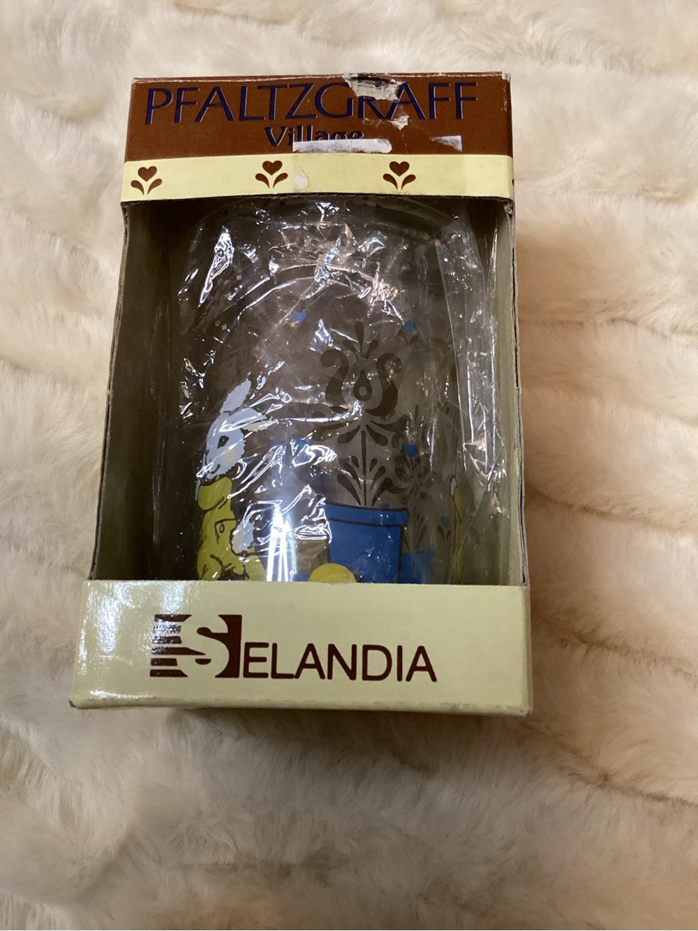 Pfaltzgraff Selandia Acrylic Tumbler with Blue and Yellow Accents Rabbit